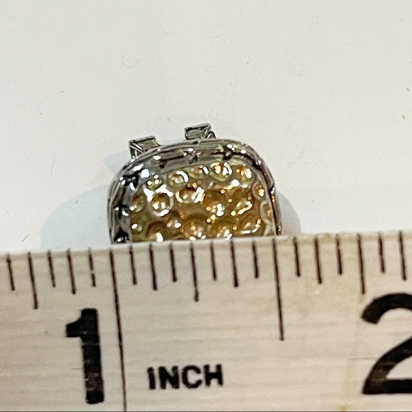 Vintage Gold/Silver Tone Clip On Earrings - Picture 6 of 6